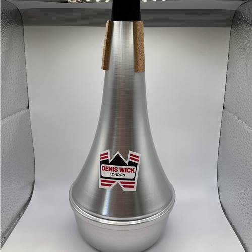 Trombone Aluminum Mute - Straight.
"Known world-wide"
High-purity spun aluminum.
Have excellent intonation.